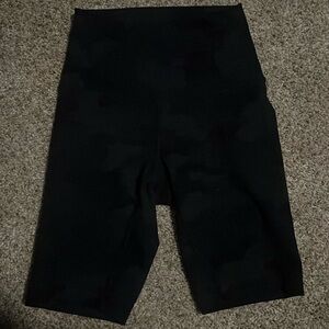 BRAND NEW: Lululemon Align High Rise short 6” in camo